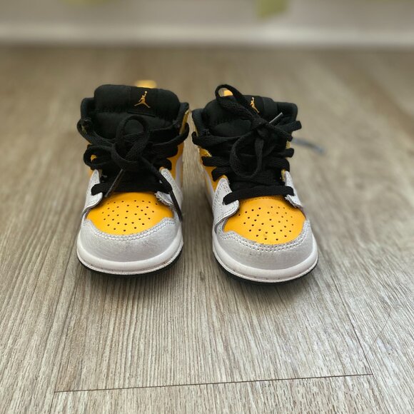 Black and yellow Size 4C toddler Jordan's - Picture 1 of 4